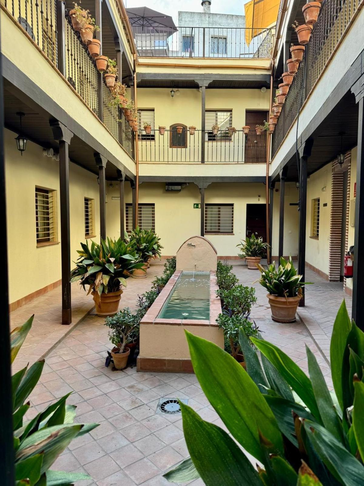 Apartamento En Lumbreras-Alameda Sevilla Eksteriør billede